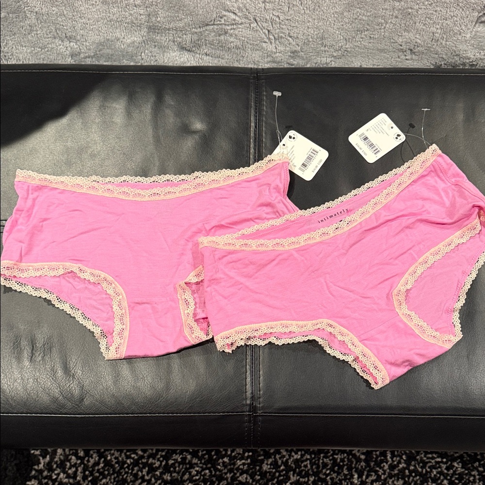 NEW 🌸 Elegant Pink Lace Women's Panties - set of 2